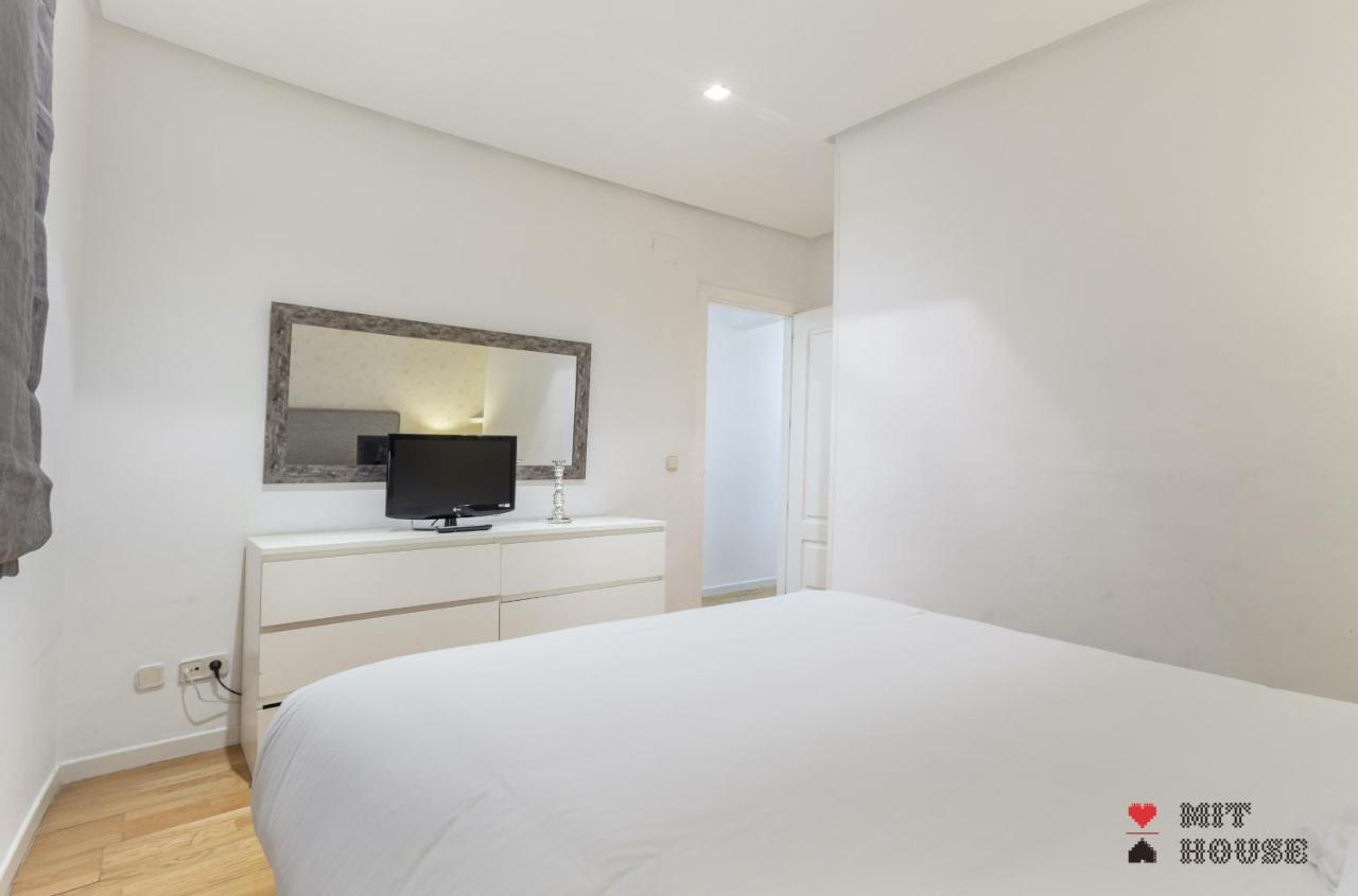 Mit House Puerta Del Sol III En Madridアパートメント エクステリア 写真