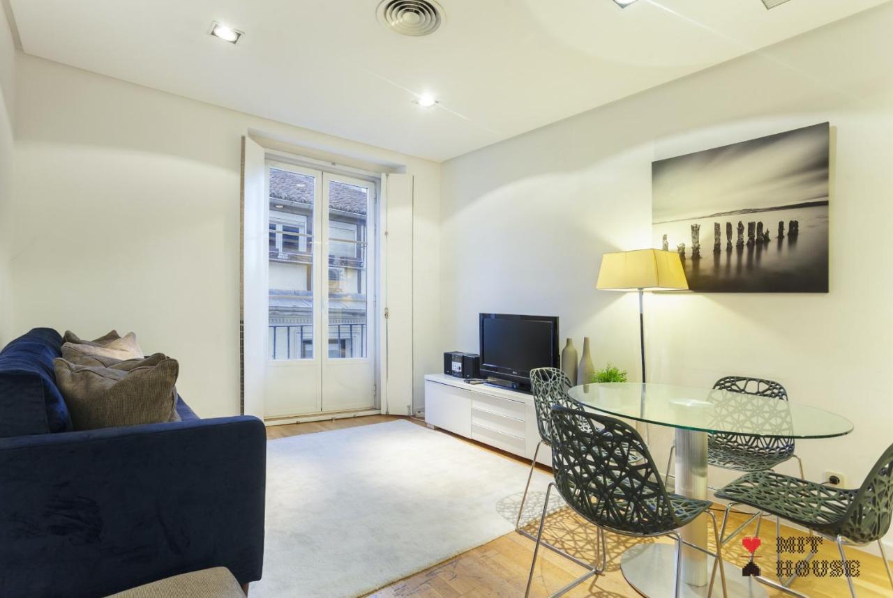 Mit House Puerta Del Sol III En Madridアパートメント エクステリア 写真