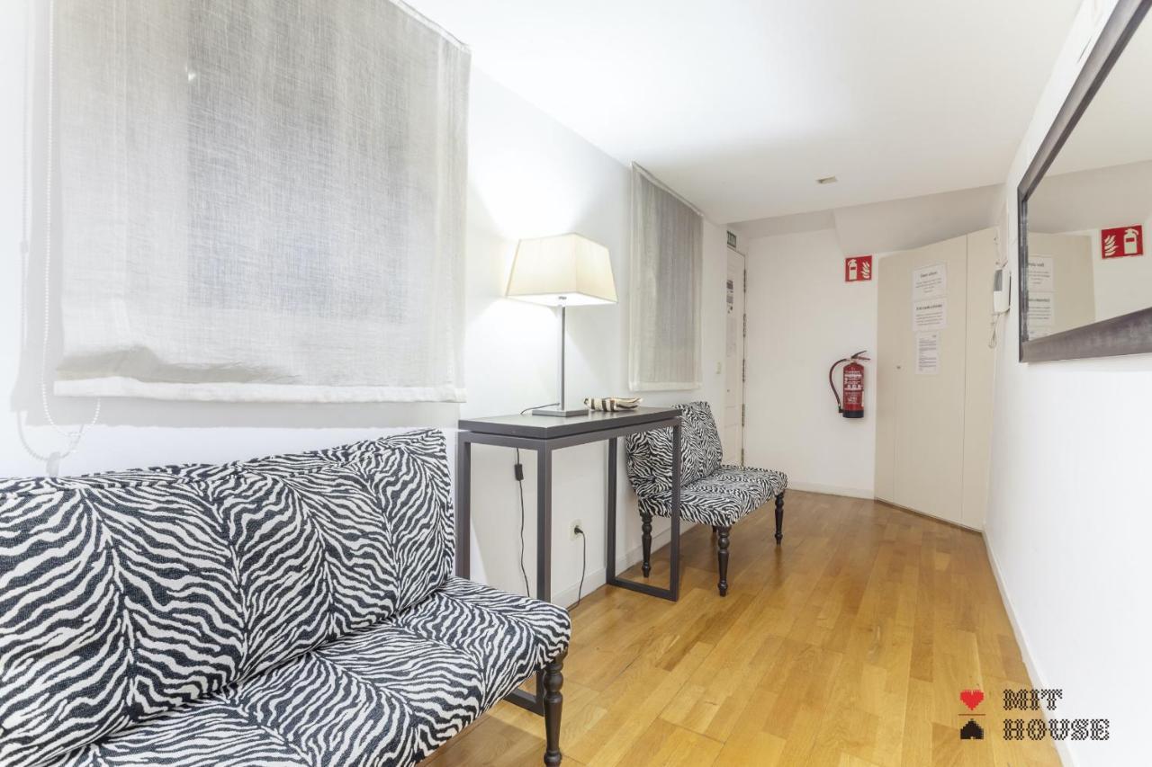 Mit House Puerta Del Sol III En Madridアパートメント エクステリア 写真